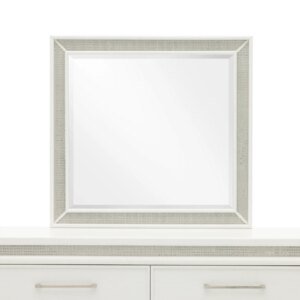 Glamour Mirror