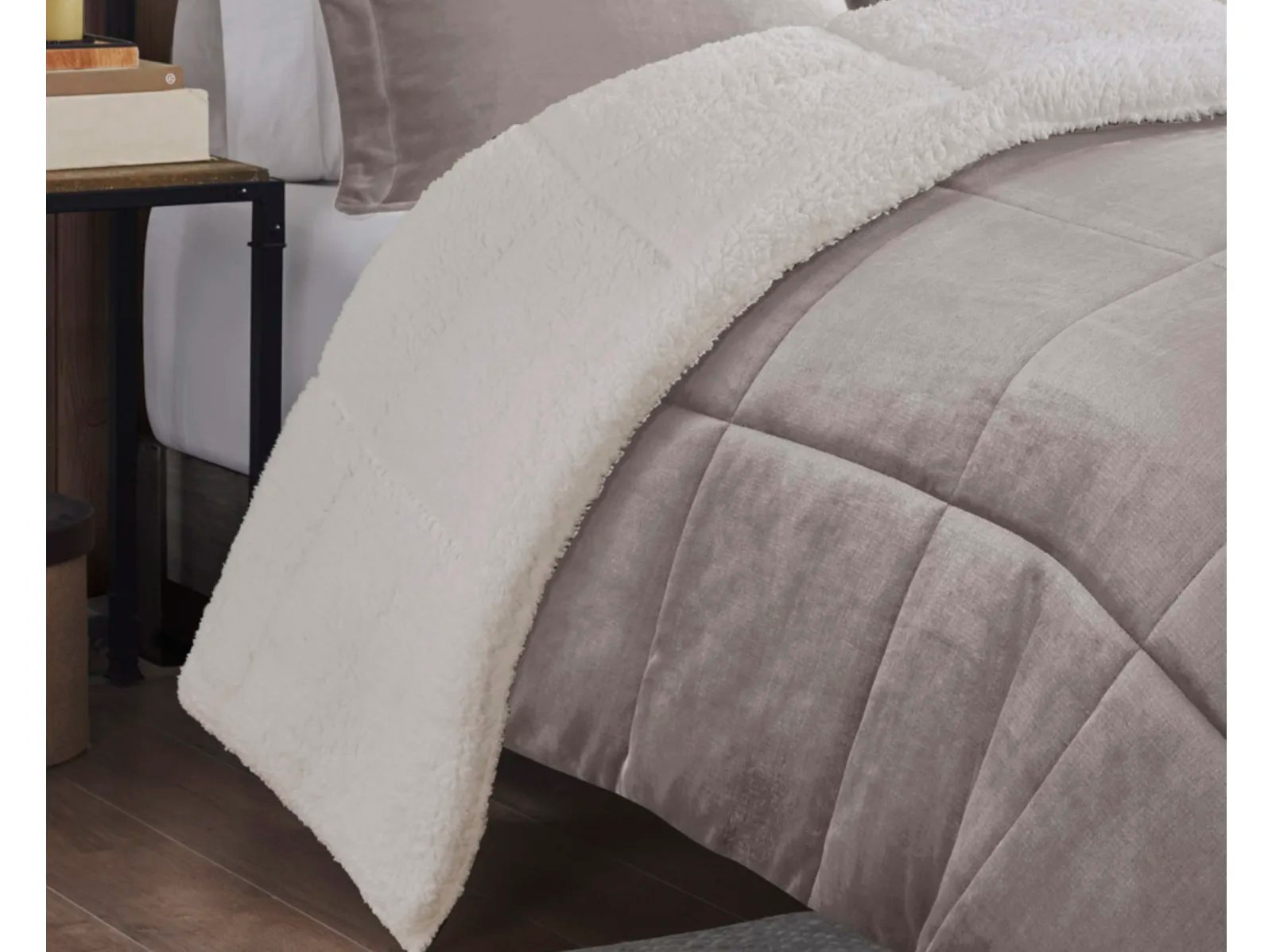 Alton Comforter Set - Image 4