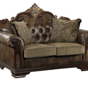 Earl Loveseat
