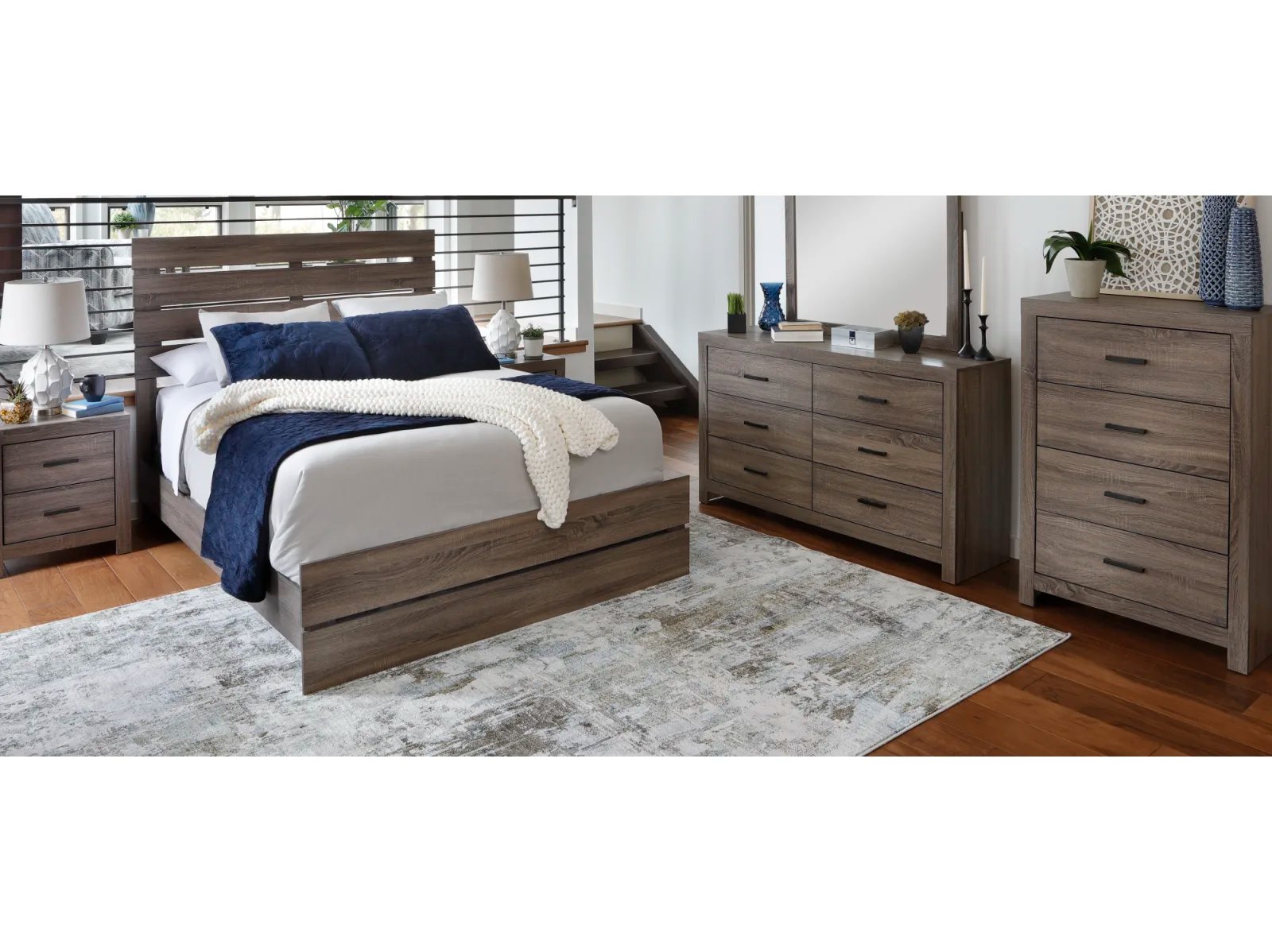 Wingate Chest