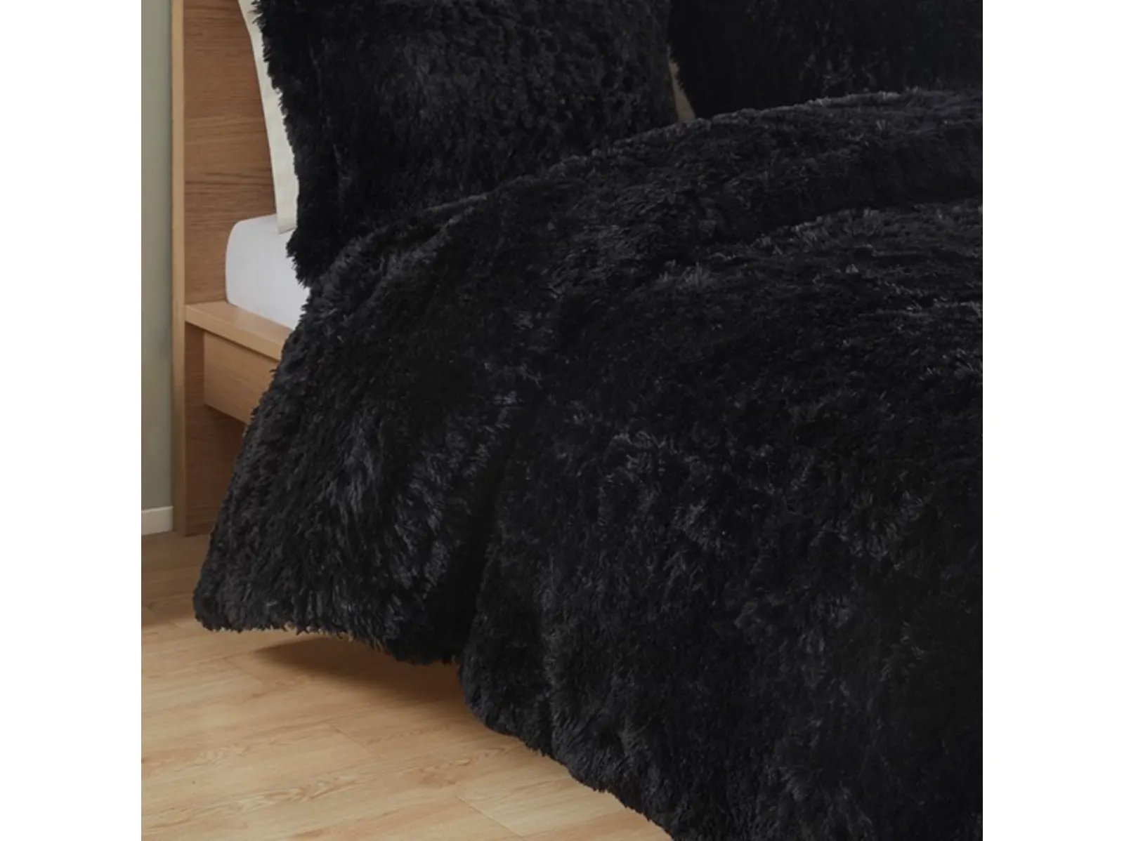 Malea Faux Fur Comforter Set - Image 6